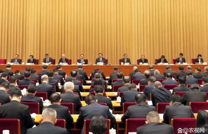 全国农业农村厅局长会议在京召开